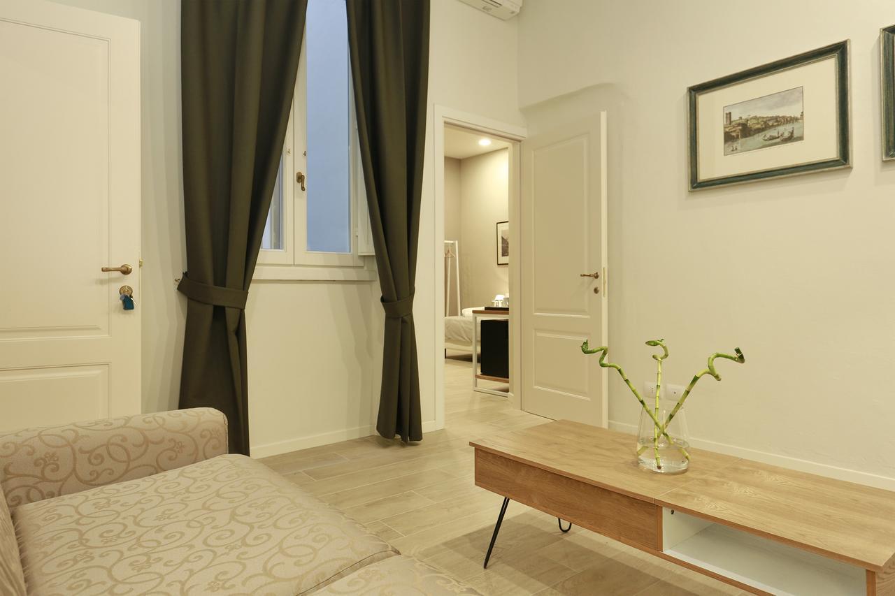 Tornabuoni Boutique Bed & Breakfast Флоренция Екстериор снимка